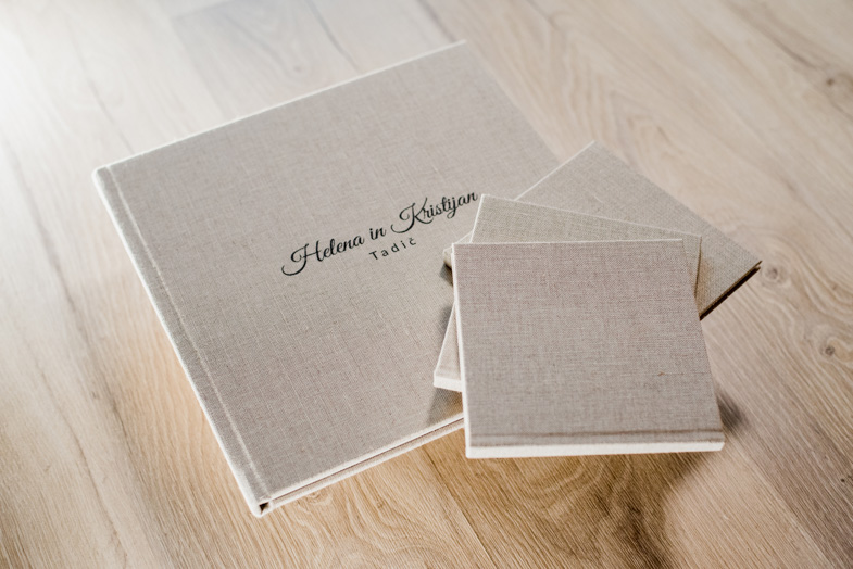 Photo books for newlyweds, parents and witnesses.